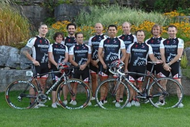 Deakin Realty sponsors local cycling team